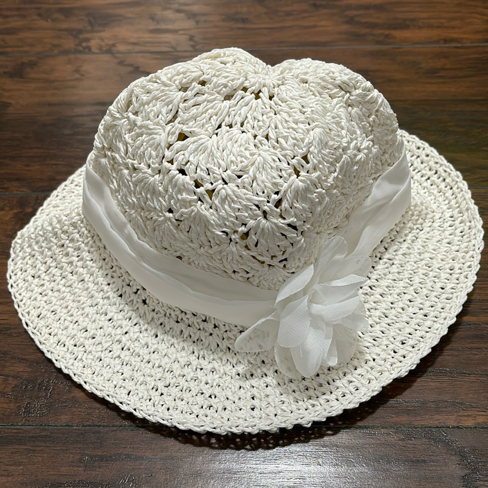 White girls floppy sun hat OS